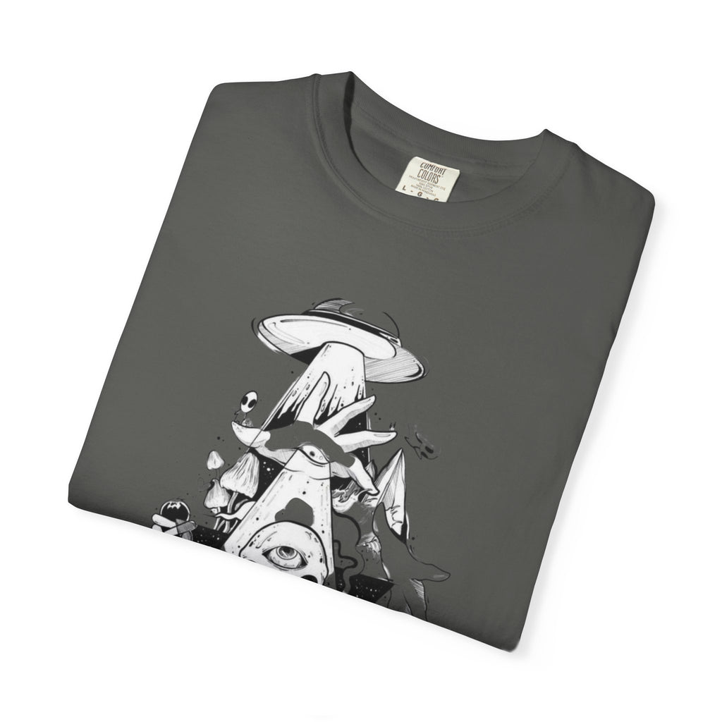 Cosmic Alien Graphic Unisex T-Shirt - Outer Space Adventure Design