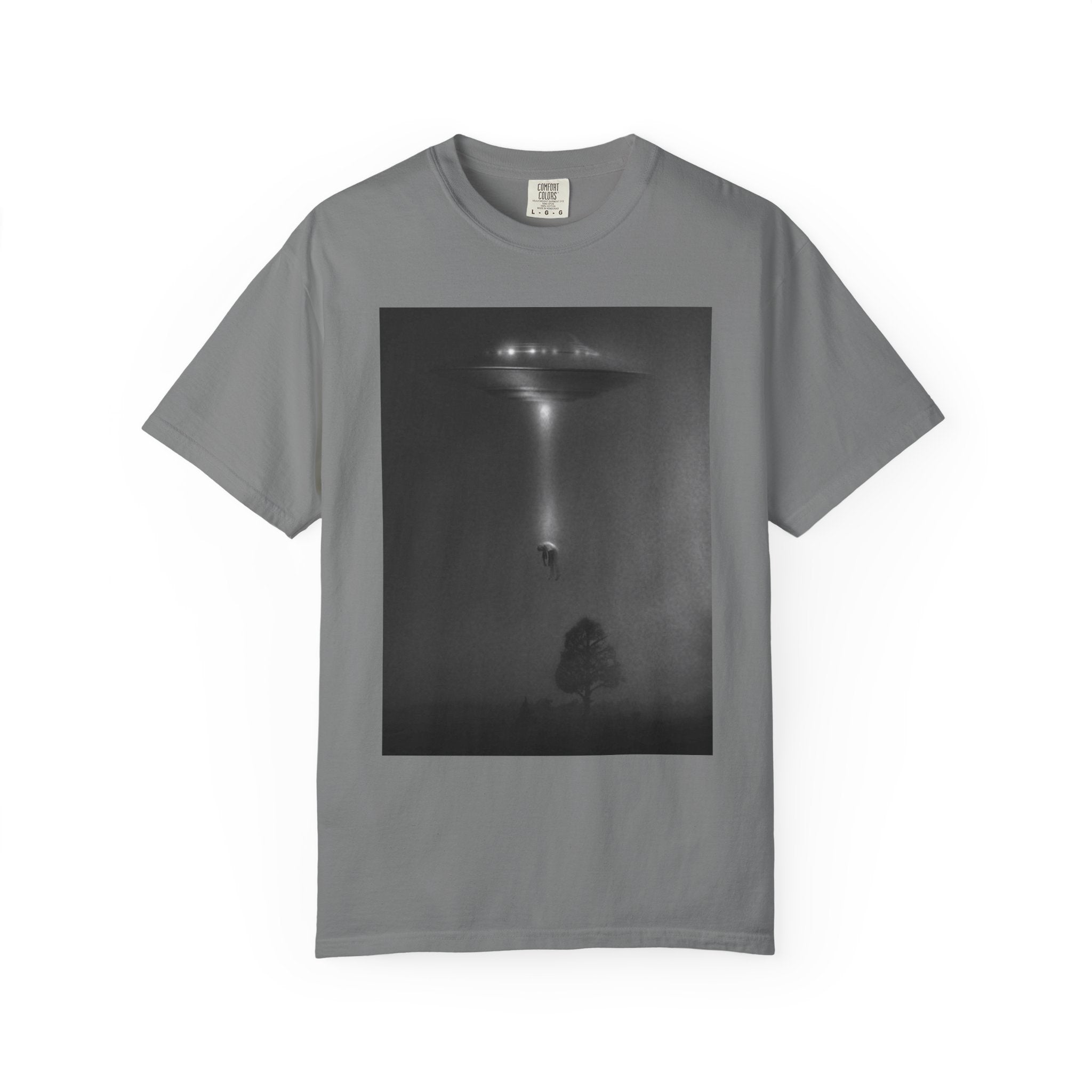 Unisex UFO Encounter T-shirt - Garment-Dyed Cool Tee for Sci-Fi Lovers